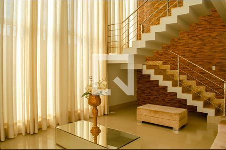 Sala de casa à venda com 4 quartos, 208m² em Residencial Morumbi, Goiânia