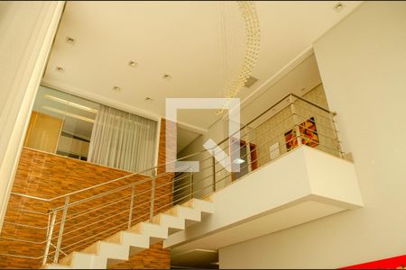 Sala de casa à venda com 4 quartos, 208m² em Residencial Morumbi, Goiânia