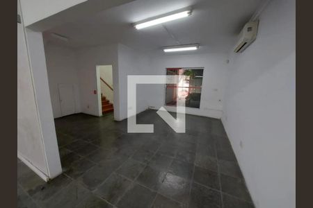 Foto 11 de casa para alugar com 12 quartos, 317m² em Pinheiros, São Paulo
