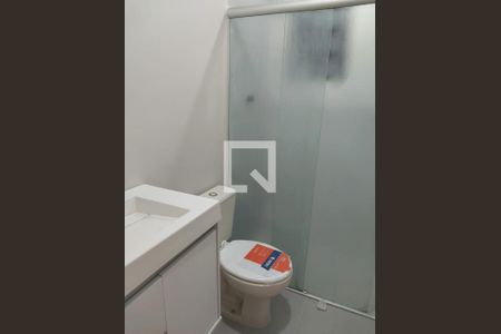 Banheiro de apartamento à venda com 3 quartos, 77m² em P.Jacatuba , Santo André