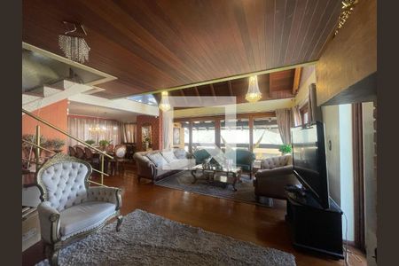 Apartamento à venda com 3 quartos, 240m² em Centro, São Leopoldo