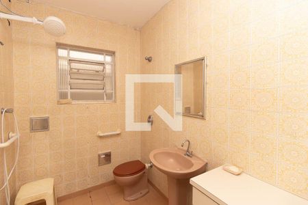 Banheiro de casa à venda com 3 quartos, 250m² em Jardim Tremembe, São Paulo