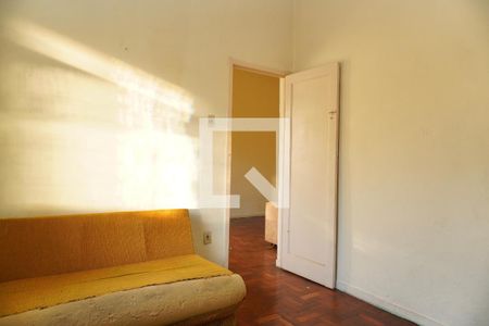 Quarto 1 de casa para alugar com 3 quartos, 50m² em Alto Caiçaras, Belo Horizonte