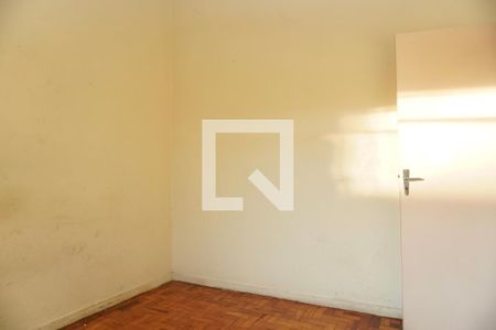 Quarto 2 de casa para alugar com 3 quartos, 50m² em Alto Caiçaras, Belo Horizonte