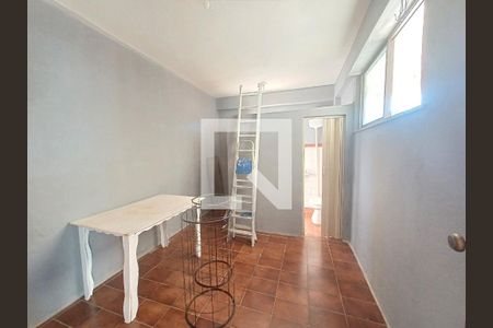 Suíte varanda de casa para alugar com 4 quartos, 200m² em Valparaíso, Petrópolis
