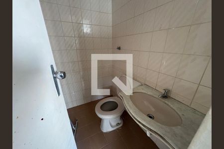 Banheiro - Servico de apartamento para alugar com 3 quartos, 103m² em Setor Bueno, Goiânia