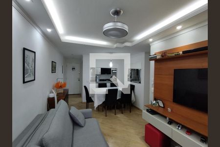 Sala  de apartamento à venda com 3 quartos, 69m² em Vila Gumercindo, São Paulo