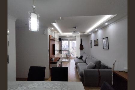 Sala  de apartamento à venda com 3 quartos, 69m² em Vila Gumercindo, São Paulo