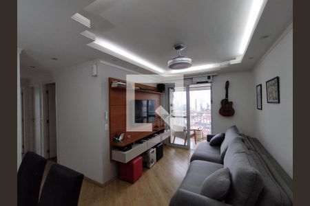 Sala  de apartamento à venda com 3 quartos, 69m² em Vila Gumercindo, São Paulo