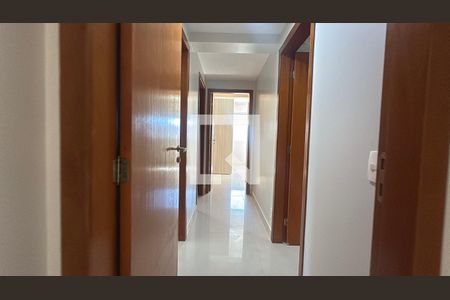 Corredor de apartamento para alugar com 4 quartos, 150m² em Setor Bueno, Goiânia