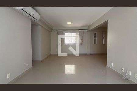 Sala de apartamento para alugar com 4 quartos, 150m² em Setor Bueno, Goiânia