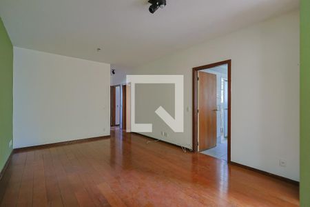 Apartamento para alugar com 3 quartos, 85m² em Santa Efigênia, Belo Horizonte