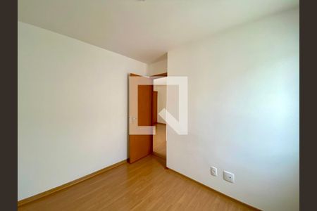 Quarto 2 de apartamento para alugar com 2 quartos, 38m² em Jardim Rosa de Franca, Guarulhos