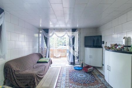 Sala de casa à venda com 2 quartos, 300m² em Uberaba, Curitiba