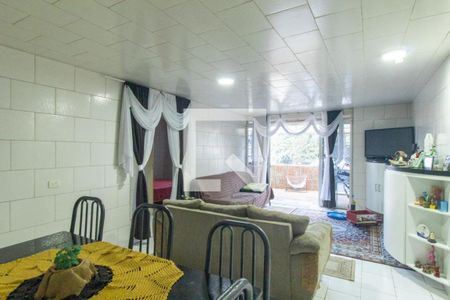 Casa à venda com 2 quartos, 300m² em Uberaba, Curitiba