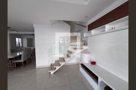 Sala de casa de condomínio à venda com 3 quartos, 213m² em Recreio dos Bandeirantes, Rio de Janeiro
