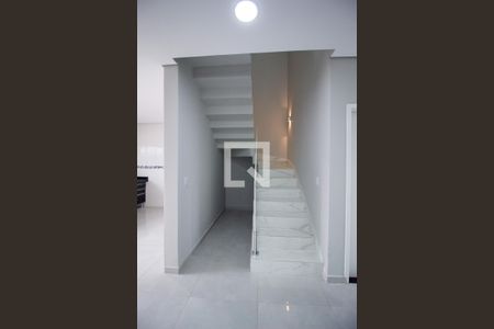 Escada de casa de condomínio para alugar com 3 quartos, 190m² em Parque São Bento, Sorocaba