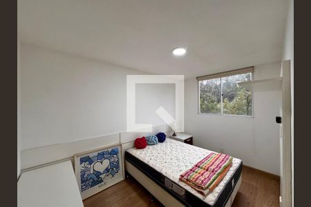 Quarto 1 de apartamento para alugar com 2 quartos, 47m² em Vargem Pequena, Rio de Janeiro