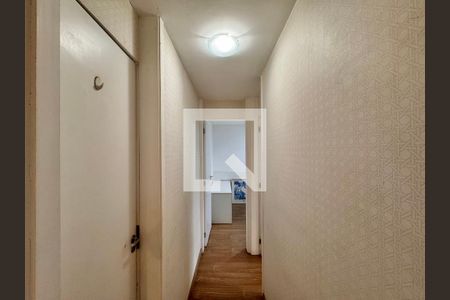 Corredor de apartamento para alugar com 2 quartos, 47m² em Vargem Pequena, Rio de Janeiro