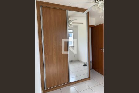 Quarto de apartamento para alugar com 2 quartos, 54m² em Buritis, Belo Horizonte