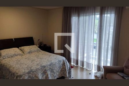 Casa à venda com 4 quartos, 203m² em Água Verde, Curitiba