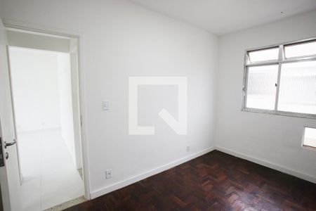 Quarto 1 de apartamento para alugar com 2 quartos, 55m² em Pechincha, Rio de Janeiro