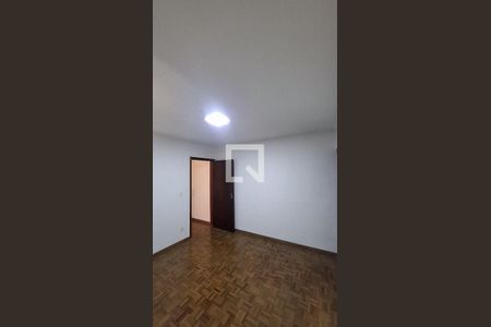 Casa para alugar com 3 quartos, 120m² em Vila Anastácio, São Paulo
