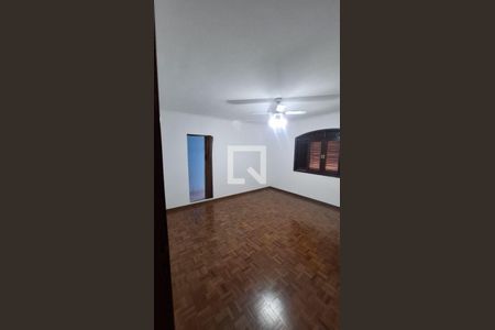 Casa para alugar com 3 quartos, 120m² em Vila Anastácio, São Paulo