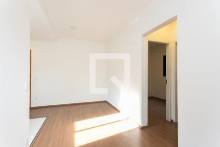 Sala  de apartamento para alugar com 2 quartos, 43m² em Vila Jacuí, São Paulo