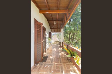 Casa à venda com 5 quartos, 220m² em Nossa Senhora das Gracas, Canoas