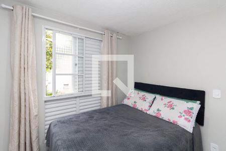 Quarto 1 de apartamento para alugar com 2 quartos, 46m² em Conjunto Residencial José Bonifácio, São Paulo