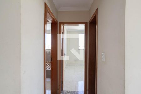 Corredor de apartamento à venda com 3 quartos, 120m² em Parque Xangri-lá, Contagem