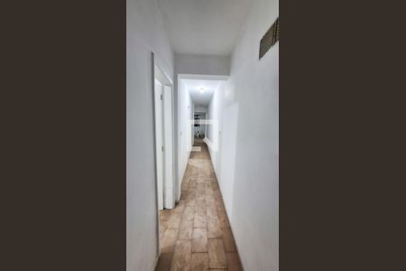 Corredor de casa para alugar com 3 quartos, 75m² em Olaria, Rio de Janeiro
