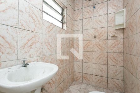 Banheiro  de casa para alugar com 1 quarto, 25m² em Vila Jacuí, São Paulo