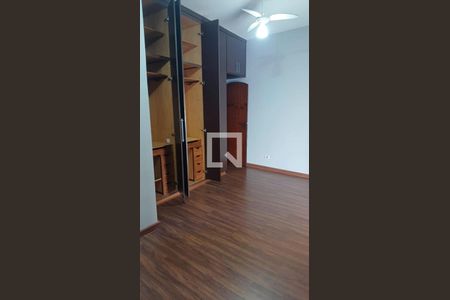 Foto 35 de casa à venda com 4 quartos, 210m² em Cambuci, São Paulo
