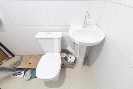 Banheiro de casa para alugar com 1 quarto, 40m² em Jardim Nossa Senhora do Carmo, São Paulo