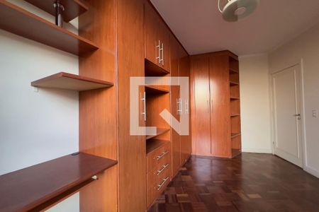 Quarto 1 de apartamento para alugar com 3 quartos, 140m² em Centro, Curitiba