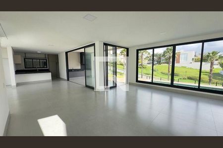 Casa à venda com 4 quartos, 350m² em Cidade Tamboré, Santana de Parnaíba