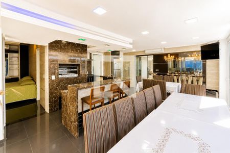 Sala de casa de condomínio para alugar com 6 quartos, 233m² em Neópolis, Gravataí