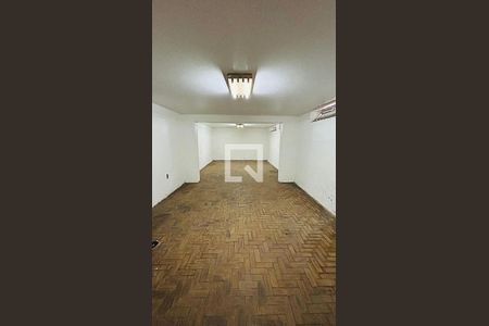 Casa à venda com 4 quartos, 360m² em Vila Mariana, São Paulo