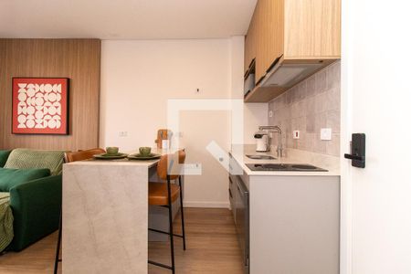 Cozinha - Armários de kitnet/studio para alugar com 1 quarto, 34m² em Batel, Curitiba
