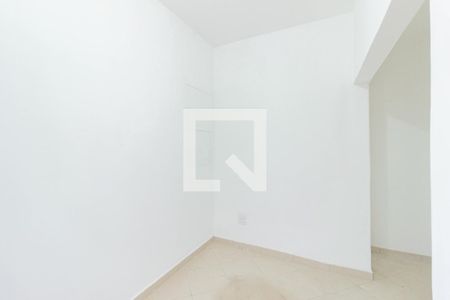 Quarto 2 de casa para alugar com 2 quartos, 70m² em Vila Mangalot, São Paulo