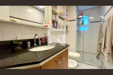 Banheiro de apartamento à venda com 1 quarto, 37m² em Jardim Paulista, São Paulo