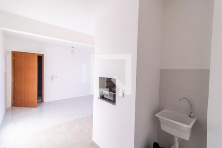 Cozinha de apartamento para alugar com 2 quartos, 56m² em Guarujá, Porto Alegre