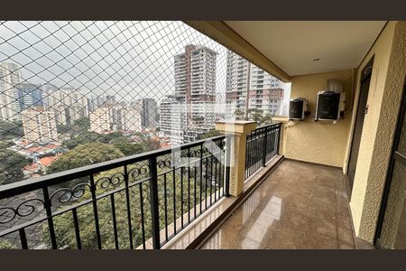 Apartamento para alugar com 3 quartos, 138m² em Brooklin, São Paulo