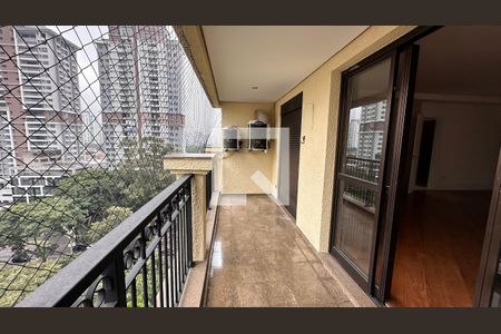Apartamento para alugar com 3 quartos, 138m² em Brooklin, São Paulo