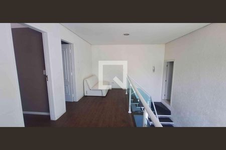 Piso superior de casa de condomínio para alugar com 3 quartos, 280m² em Quintas do Ingaí, Barueri