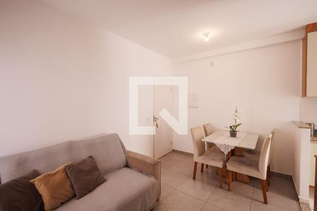 Sala  de apartamento para alugar com 2 quartos, 56m² em Jardim Ana Rosa, Taubaté