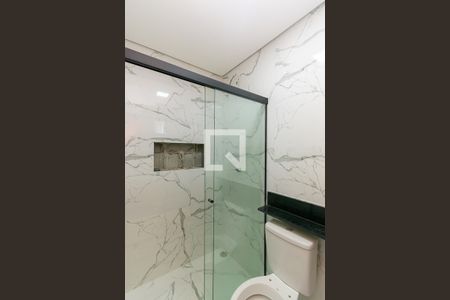 Banheiro de apartamento para alugar com 1 quarto, 27m² em Vila Celeste, São Paulo
