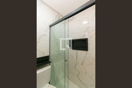 Banheiro de apartamento para alugar com 1 quarto, 27m² em Vila Celeste, São Paulo